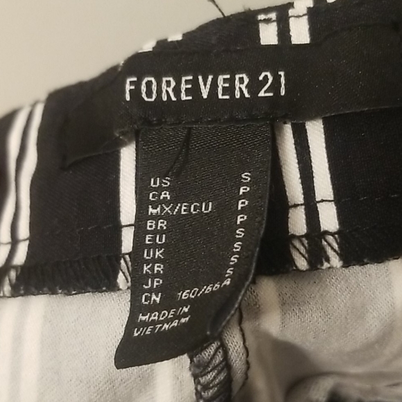 Striped pants - Picture 4 of 4